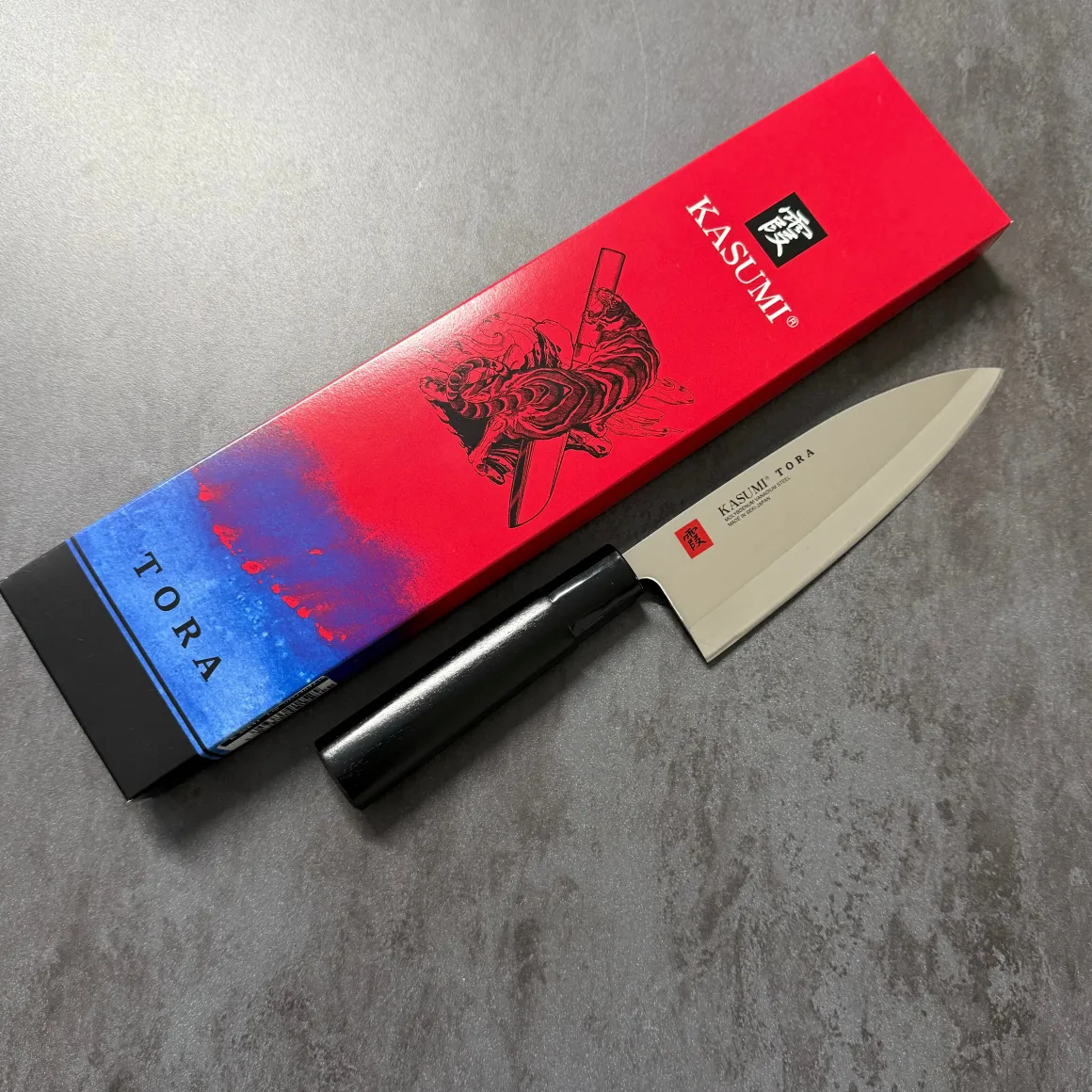coltello_kasumi_tora__deb_0.webp Coltello Kasumi Tora - Deba 16,5 Cm