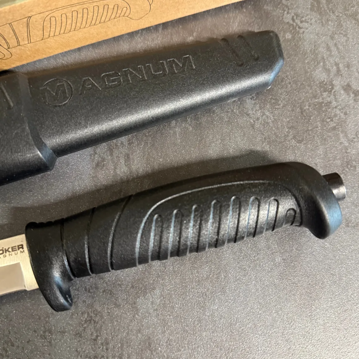 coltello_knivgar_black__b_2.webp COLTELLO KNIVGAR BLACK - BÖKER MAGNUM