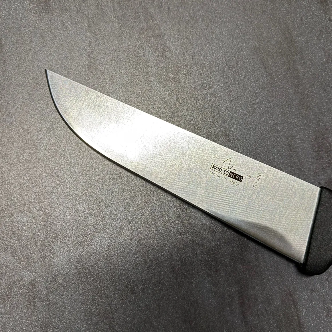 coltello_macelleria_franc_1-2.webp COLTELLO MACELLERIA FRANCESE 20CM - MAGLIONERO -