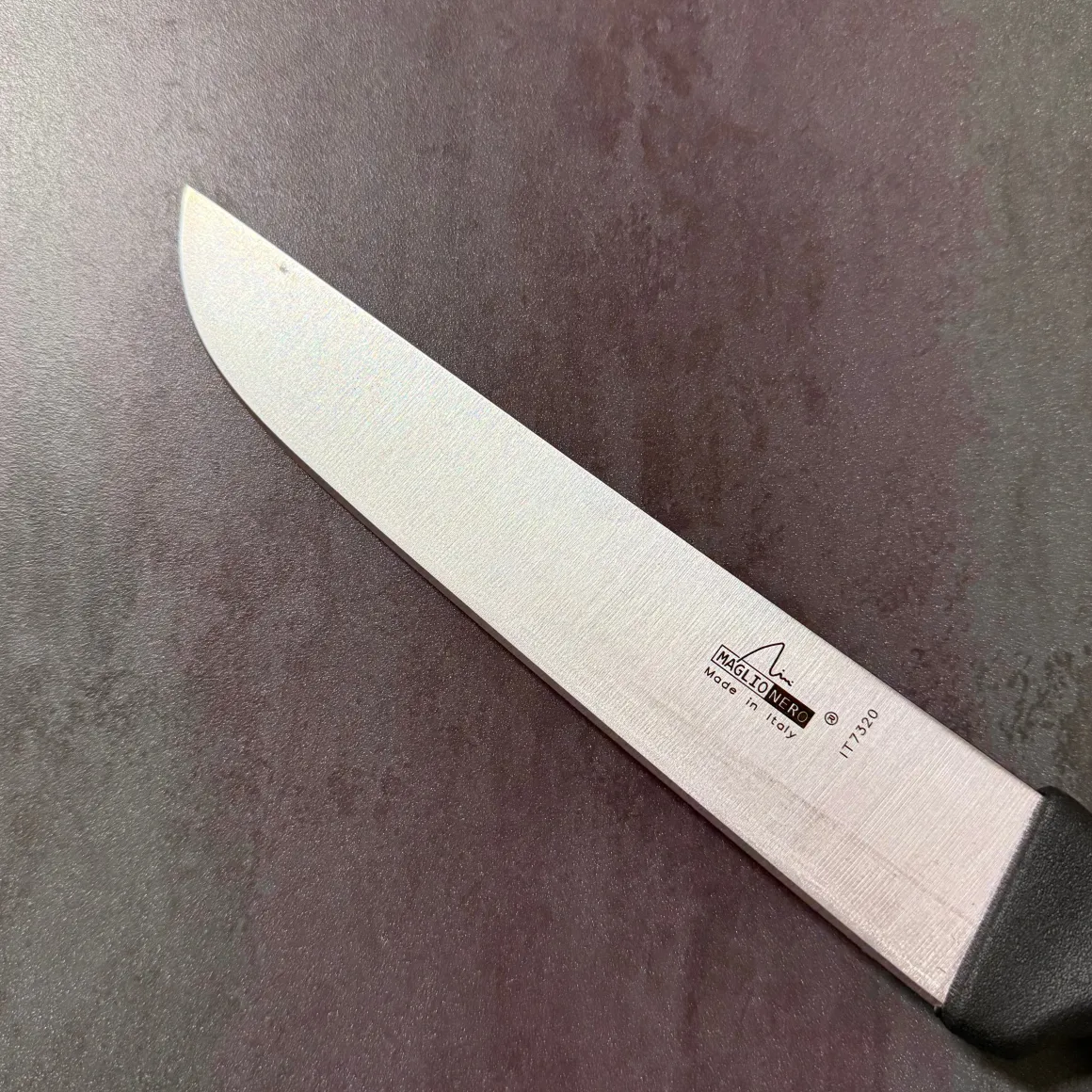 coltello_macelleria_franc_1-4.webp COLTELLO MACELLERIA FRANCESE STRETTO 20CM - MAGLIONERO -