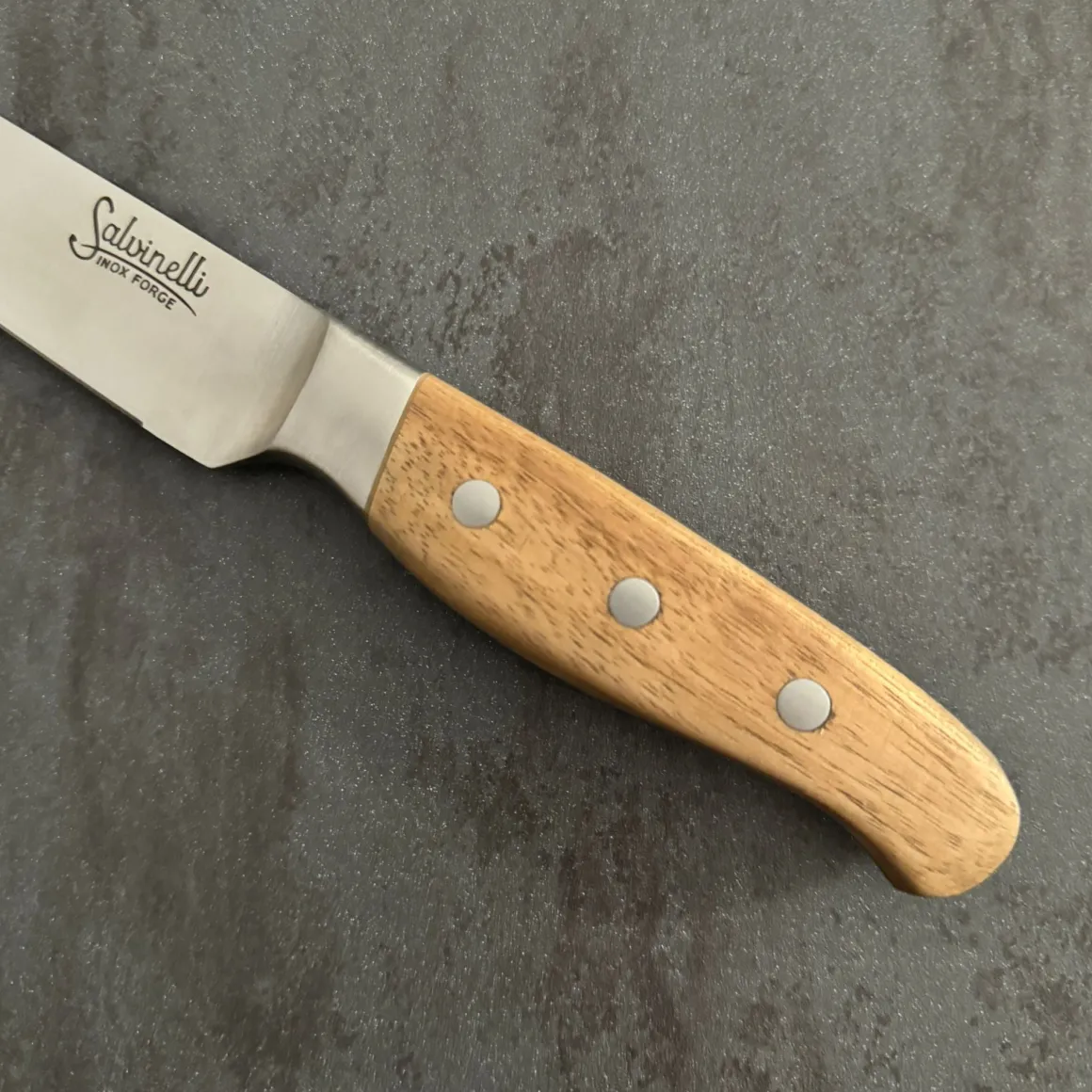 coltello_manzo_seghettato_2.webp COLTELLO MANZO SEGHETTATO - COTTAGE - MADE IN ITALY- SET 6 PEZZI