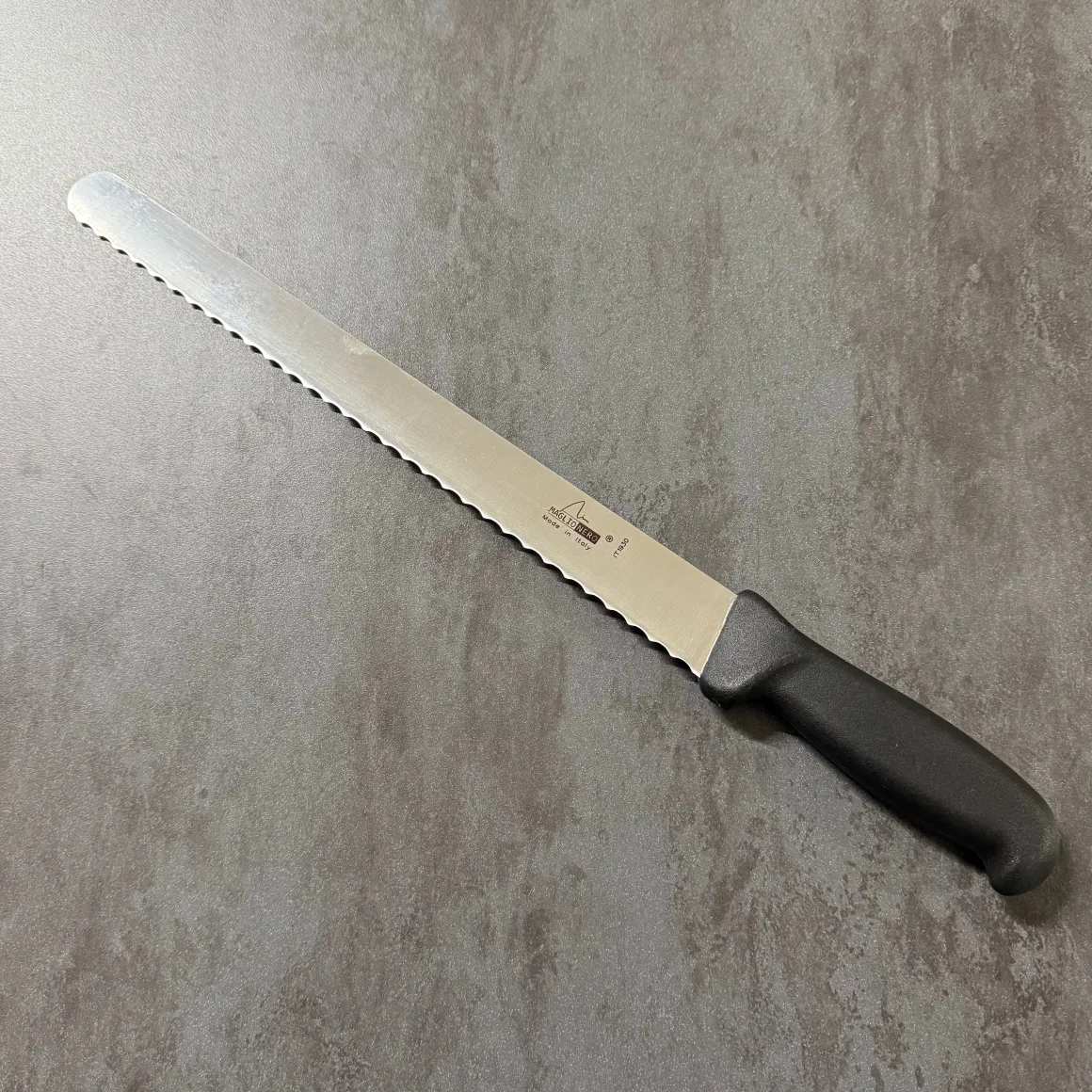 coltello_pane_cm__maglion_0.webp COLTELLO PANE 30CM - MAGLIONERO -