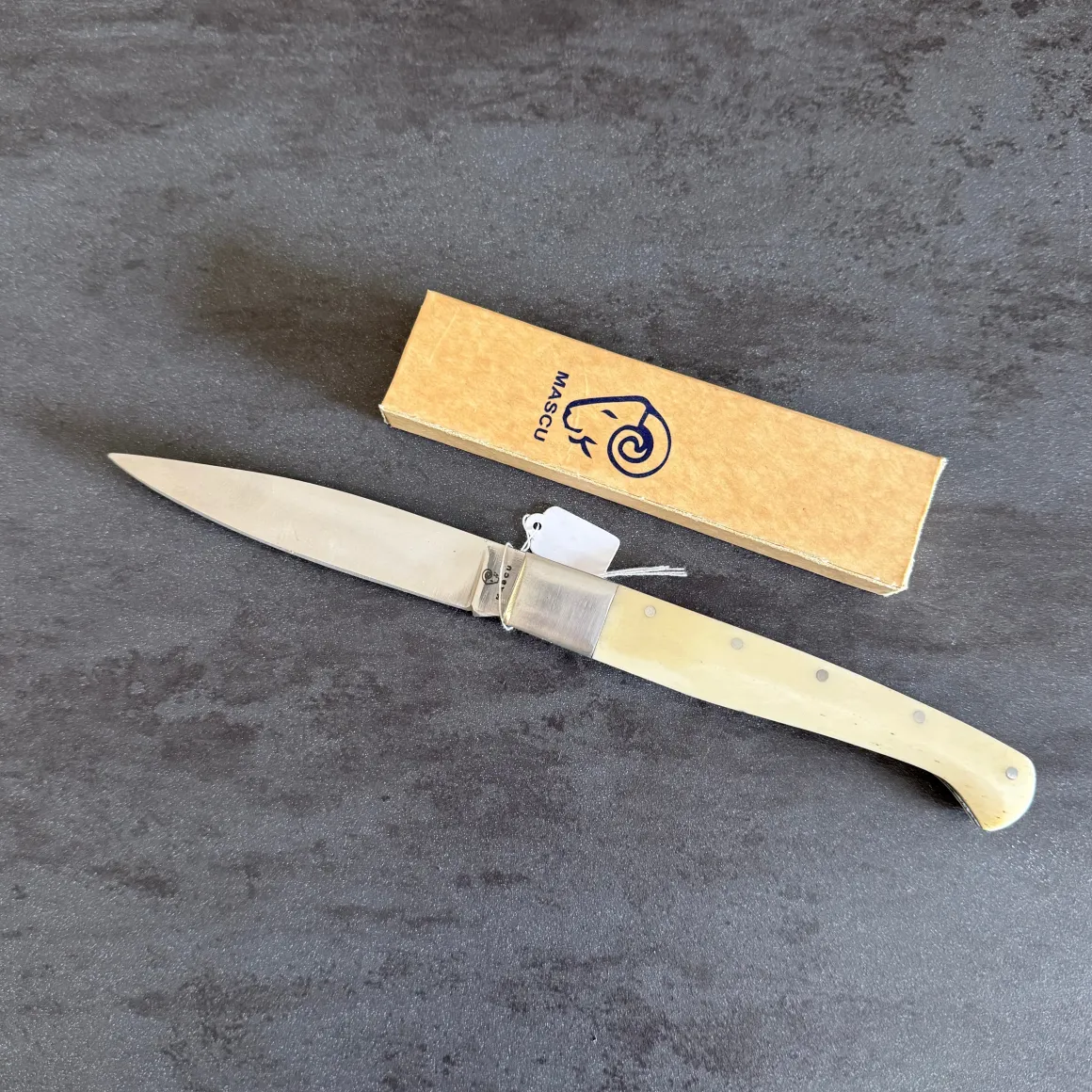 coltello_pattada_corno_bi_0.webp COLTELLO PATTADA CORNO BIANCO - MASCU