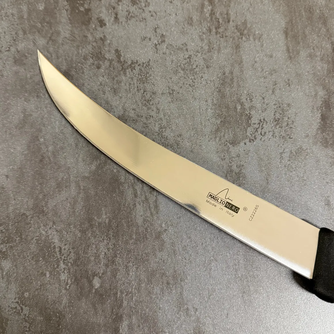 coltello_sezionare_cm__ma_1-1.webp COLTELLO SEZIONARE 26CM - MAGLIONERO -