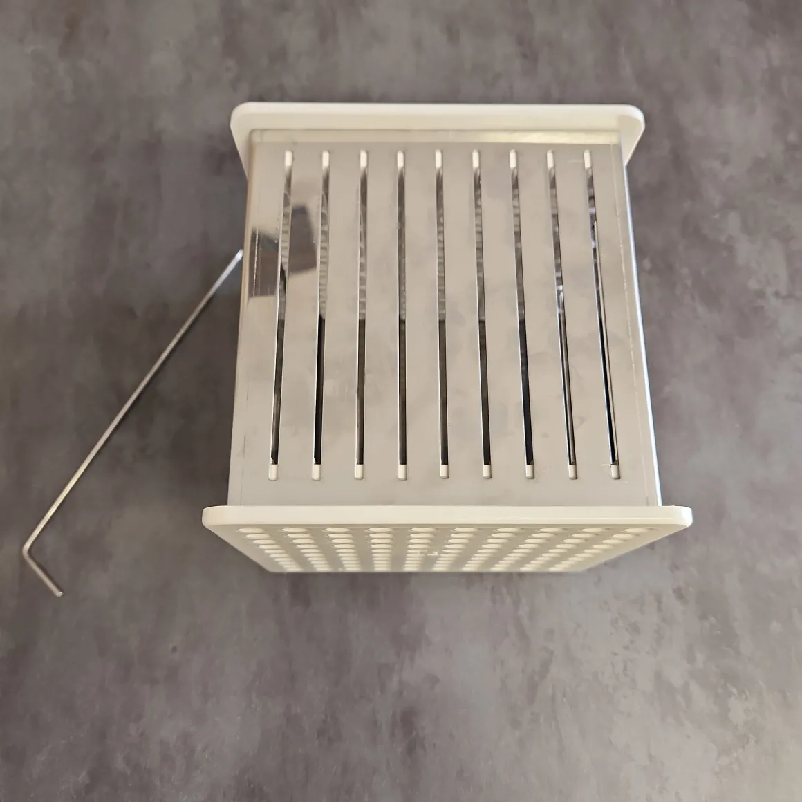 cubo_per__arrosticini__in_1.webp Cubo per 100 Arrosticini - in acciaio Inox