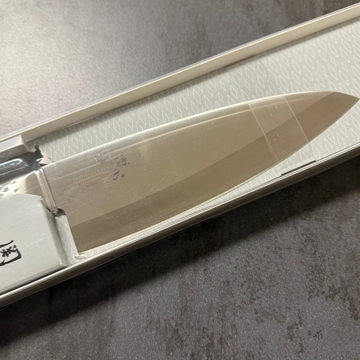 kai__deba_cm__linea_seki__1.webp KAI - DEBA 18cm - LINEA SEKI MAGO ROKU SOHO