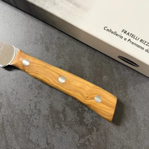 MAGLIONERO - COLTELLO SALMONE ALVEOLATO LINEA ISIDE - 30CM ULIVO
