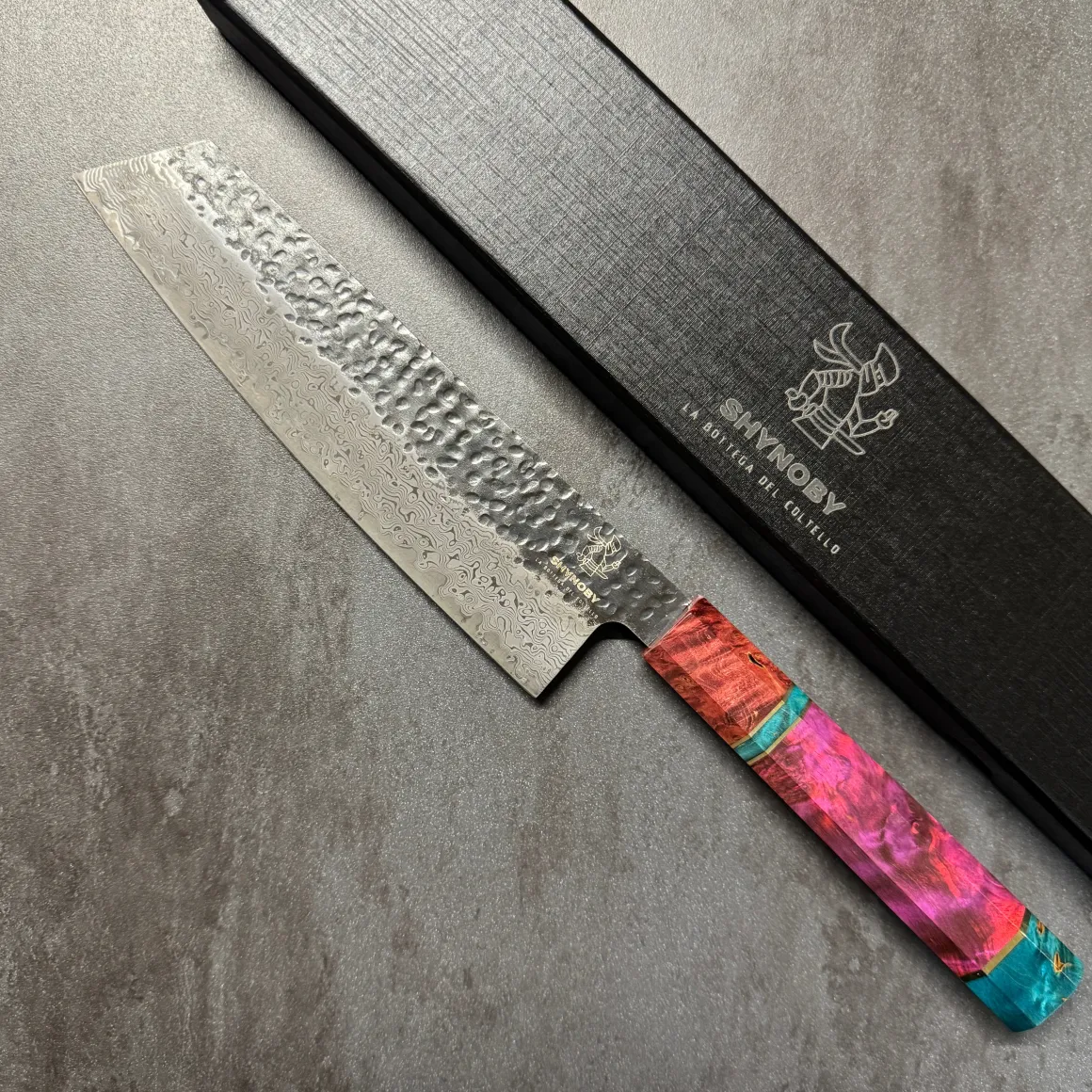 shynoby_hammered_pro__kir_0.webp Shynoby Hammered Pro - Kiritsuke 20cm