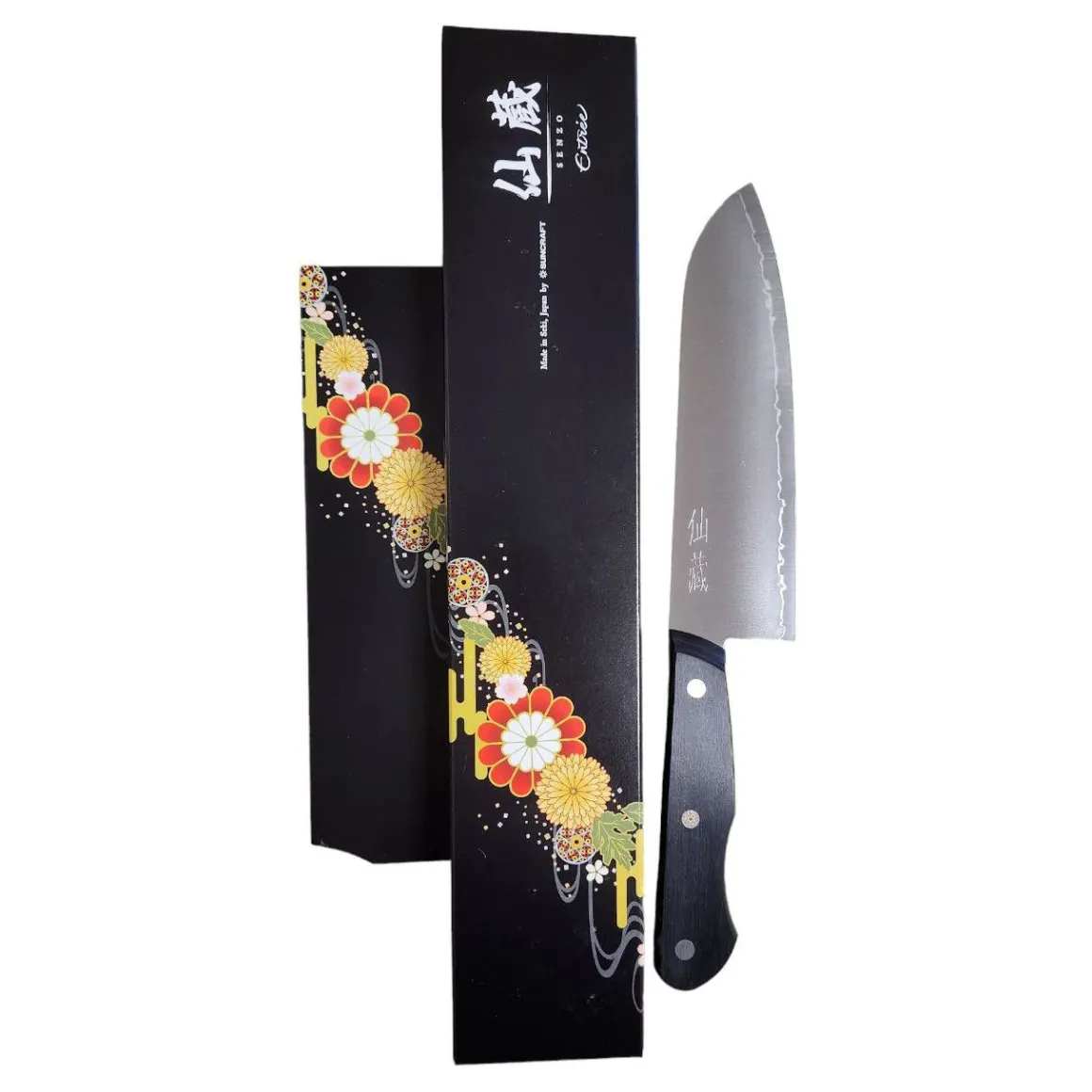 suncraft__made_in_japan_s_3.webp SUNCRAFT - MADE IN JAPAN -SERIE SENZO ENTRÈE- COLTELLO SANTOKU 16,7m