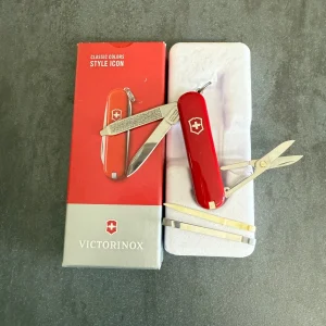 VICTORINOX - CLASSIC - STYLE ICON